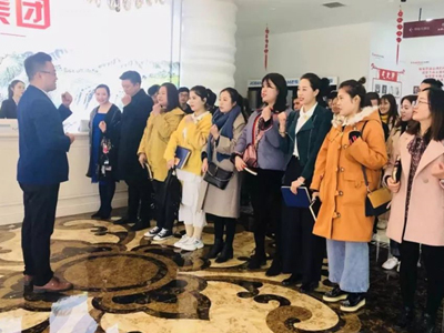 熱烈歡迎丨昌禾商學(xué)院，柔然彩虹隊(duì)光臨寧夏昌禾裝飾參觀學(xué)習(xí)！