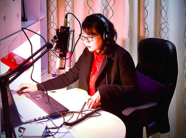 2020年疫情留給全體師生家長的關鍵詞 一定是 網 課 學生們和各種學習軟件斗智斗勇 老師被迫成為&ldquo;18線主播&rdquo;使出渾身解數