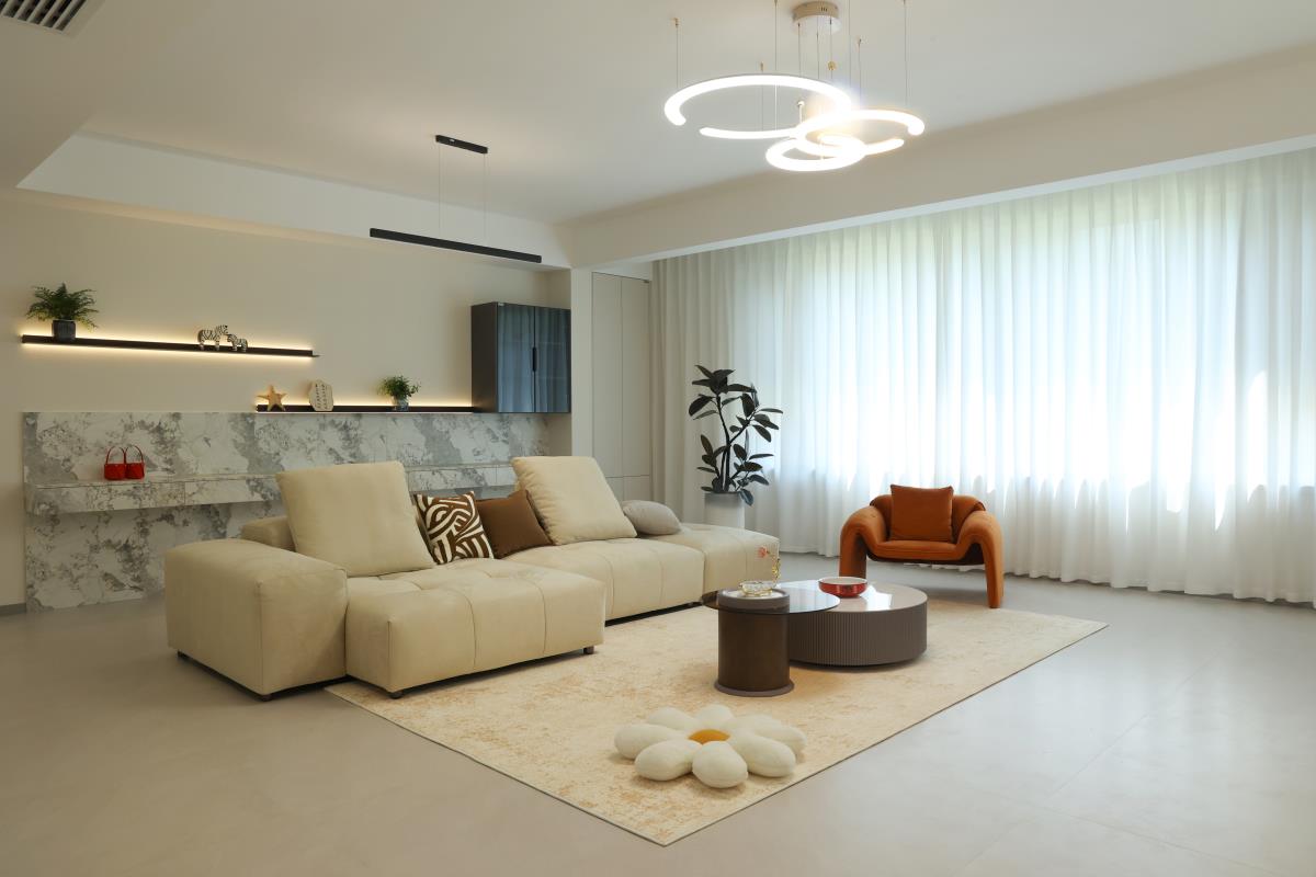 實景 | 這屆年輕人究竟有多會住？131㎡現(xiàn)代風婚房，審美+功能雙雙在線！